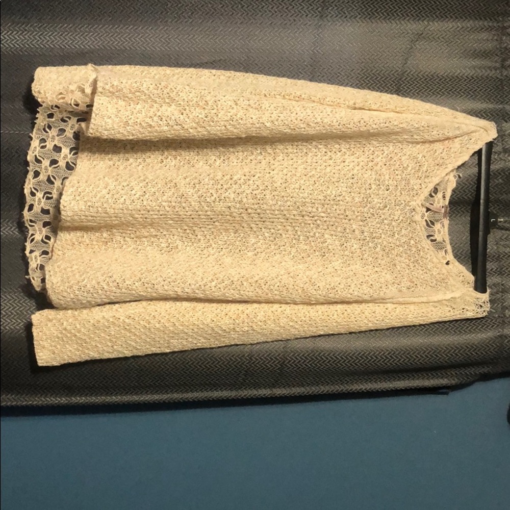 Light weight sweater
